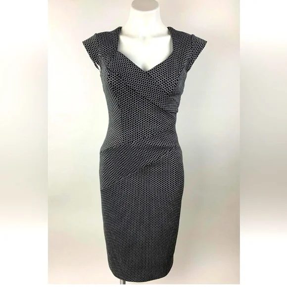 White House Black Market Quatrefoil Geo Slimming Sheath Dress Size 6 - Picture 2 of 14